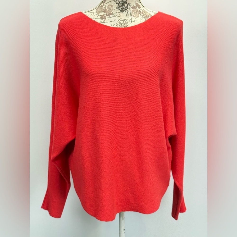VILA MILANO Women's Poppy red bateau neck batwing sweater size L